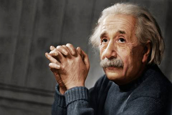 अल्बर्ट आइंस्टीन का जीवन परिचय | THE GYAN GANGA