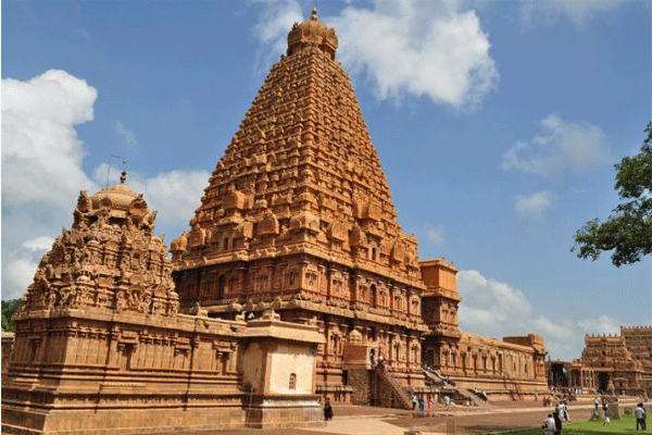 Brihadeshwara ka Mandir ka itihas बृहदेश्वर मंदिर जो बना है ग्रेनाइट से :